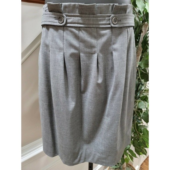 BCBGMAXAZRIA Women's Gray Wool and Spandex Knee Length Flare Skirt Size 08 - Picture 4 of 9